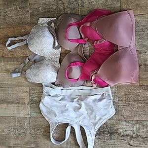 Bundle of Bras dize 38DD wireless